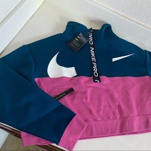 Women’s Nike Half Zip Sweater *NEW*